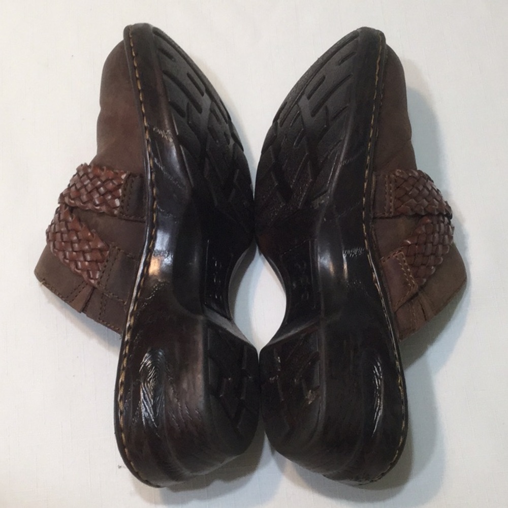 b.o.c. Brown Leather Clogs - Picture 4 of 4